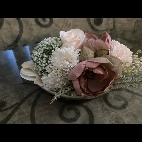 artificial flower arrangement - Picture 16 of 16